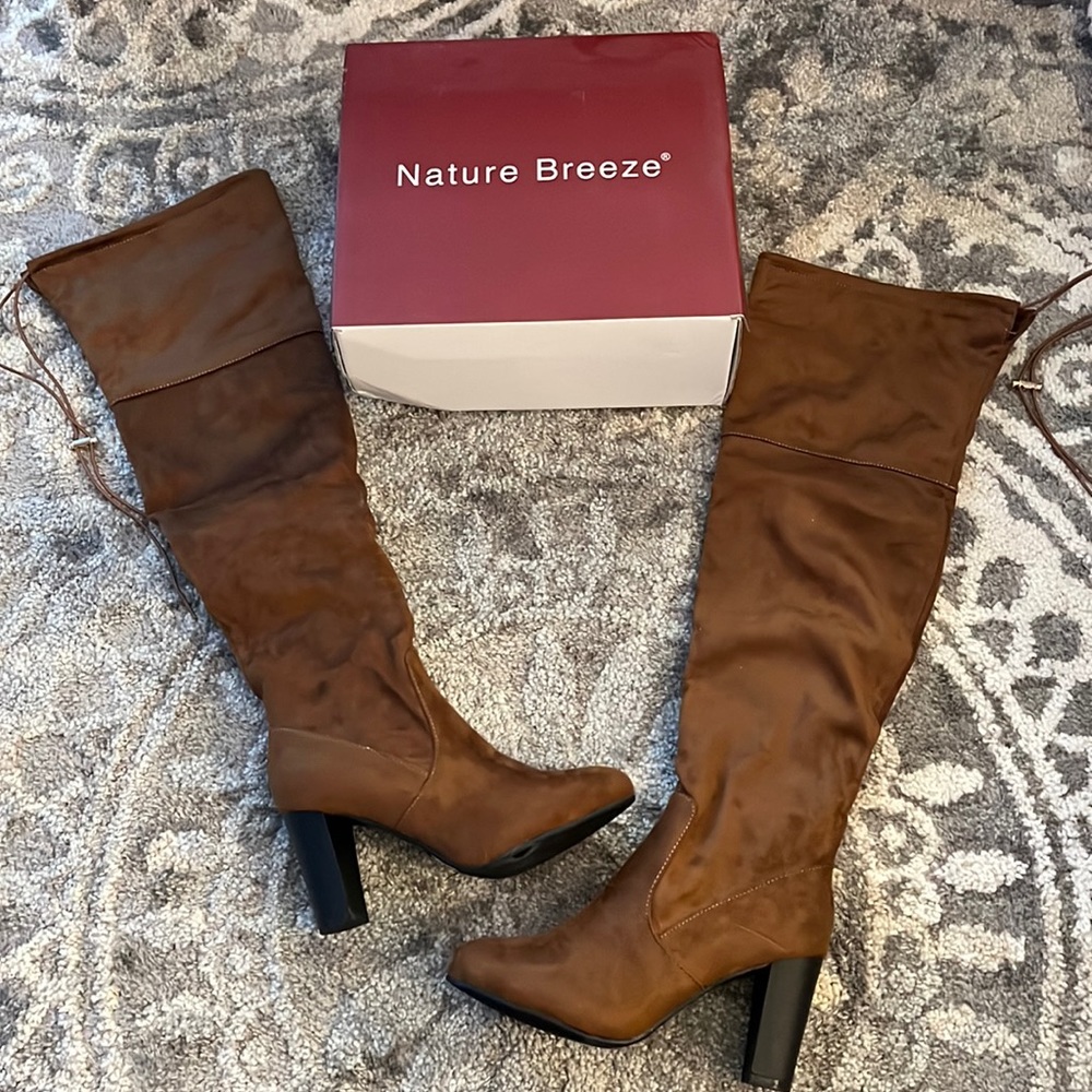 Nature Breeze brown faux suede heeled Dickies boots, size 8.5 EUC!
